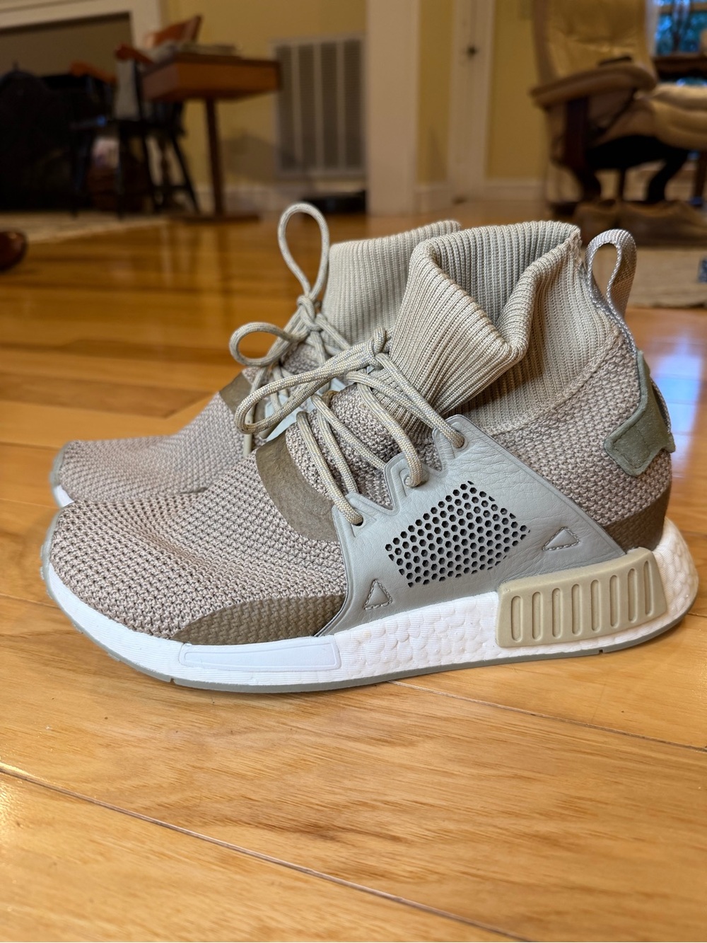 NWT adidas Originals NMD_XR1 Winter Raw Gold Sesame Sneakers Size 7.5